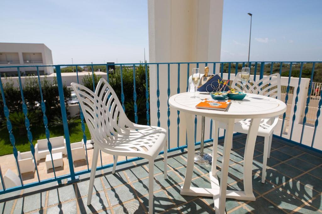 Gigli Hotel Salento Marina Di Pescoluse Esterno foto